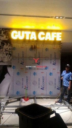 Bảng hiệu hệ thống Guta coffee