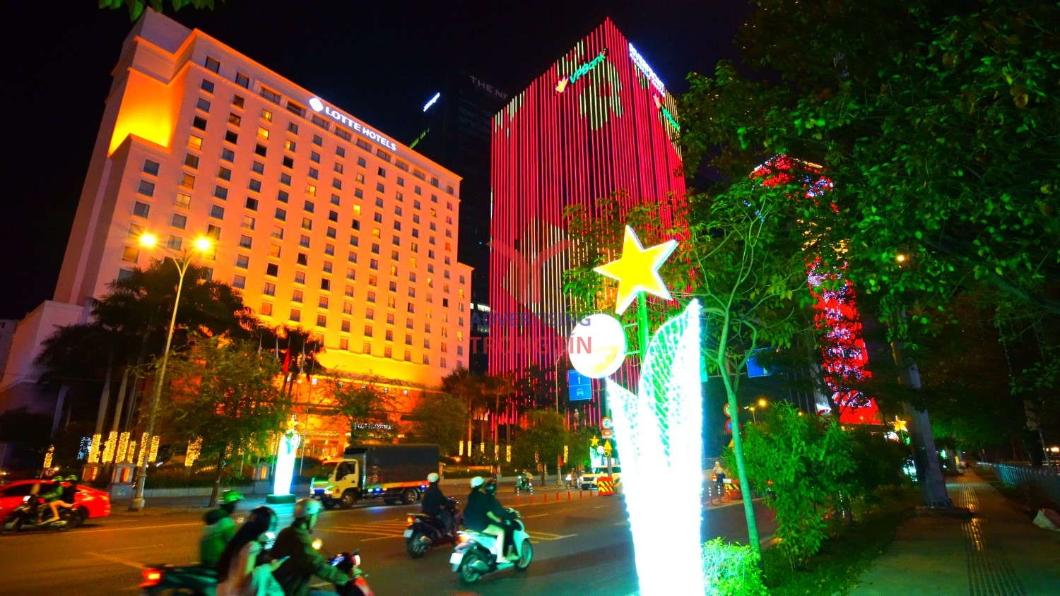 Đèn đường Tết 2026(6)